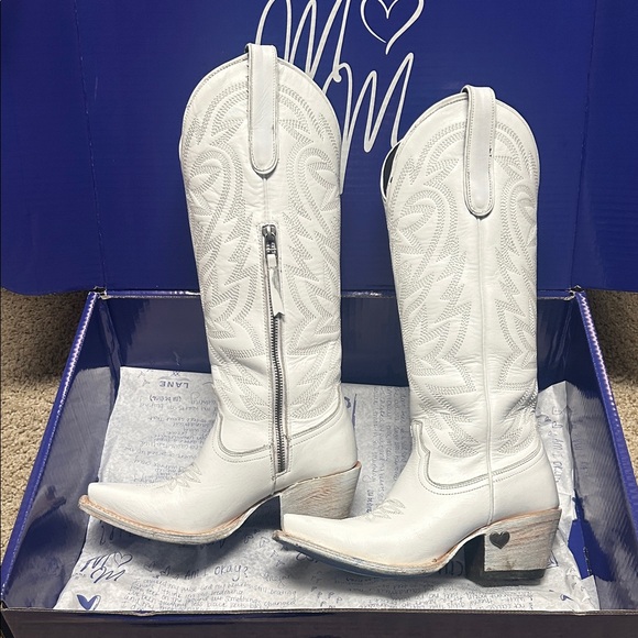 White Embroidered Heeled Boots - Picture 2 of 6